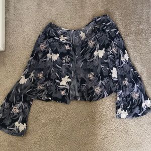 Print Melrose and Market Bell Sleeve Top